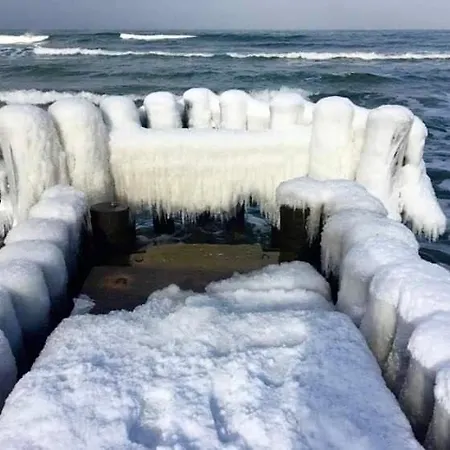 Azure Baltic B&m Apartment *